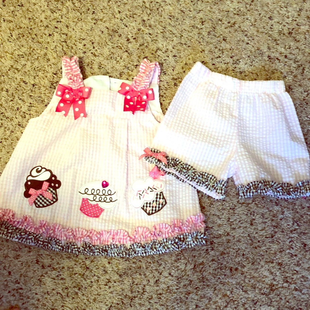 Cupcake Summer Outfit